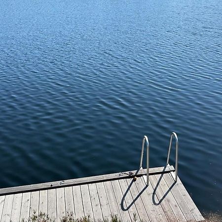 Lyseren Waterfront Cabin Omberg 外观 照片