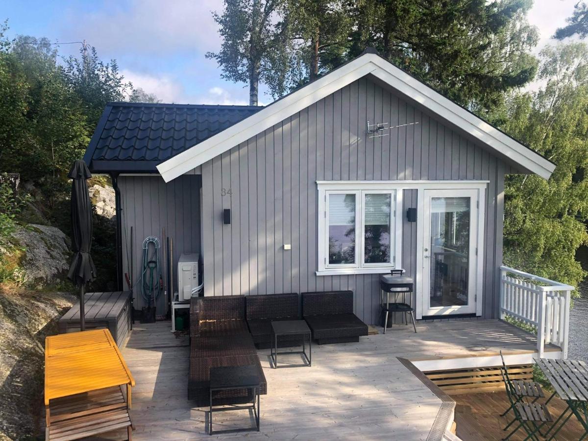 Lyseren Waterfront Cabin Omberg 外观 照片