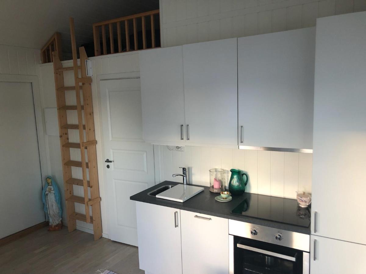 Lyseren Waterfront Cabin Omberg 外观 照片